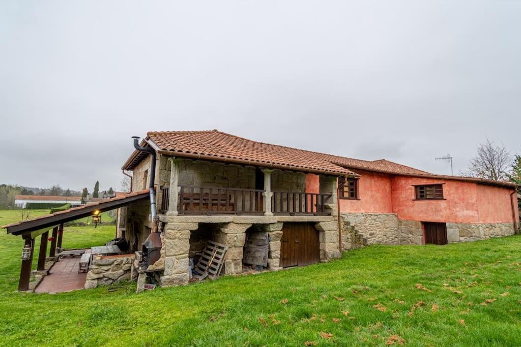 Casa De Campo Con Piscina, Entera O Por Habitaciones Amoeiro المظهر الخارجي الصورة